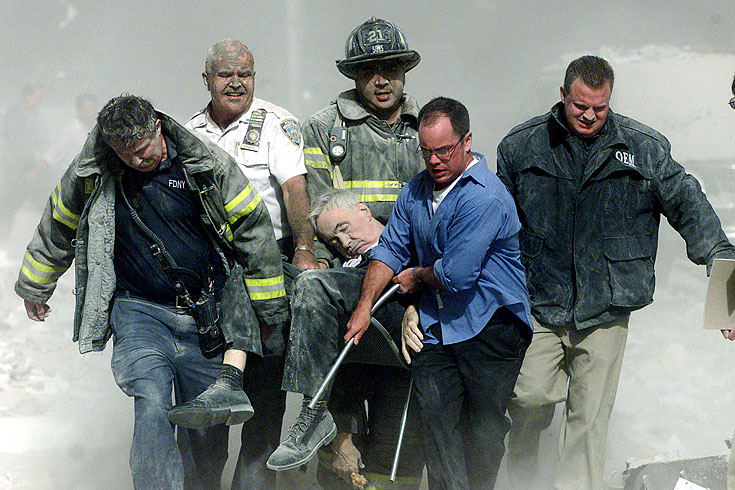 Father Mychal Judge, the New York Fire Department’s beloved chaplain became the most famous victim of the attacks. Judge entered the North Tower after administering the Last Rites to the people lying on the streets. Shannon Stapleton (Reuters) took the touching photo of Judge’s body being carried out of the rubble by five men, which instantly became known as American Pieta.