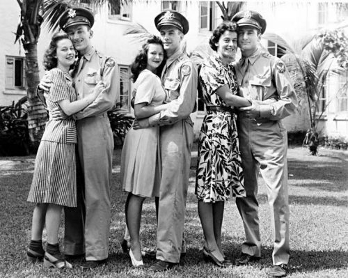 What Did New Yorkers Wear In 1940s? 30 What Did New Yorkers Wear In 1940s? 25