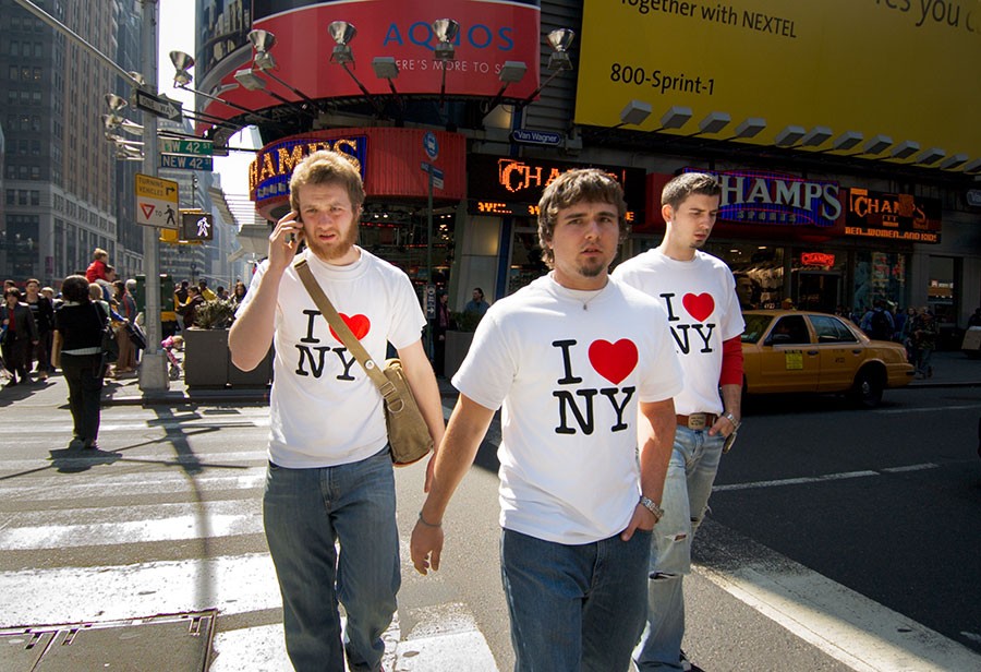 10 Ways To Blend In As A Native New Yorker: Dress appropriately 
