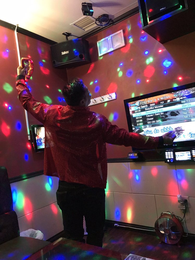 Karaoke in NYC? Top 7 Karaoke Bars To Embarrass Yourself in 2019 16