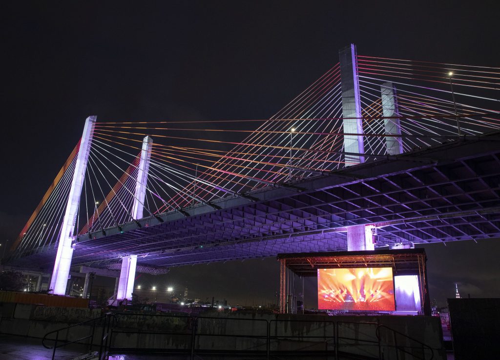 How Many Bridges Are in New York City? 8 How Many Bridges Are in New York City?